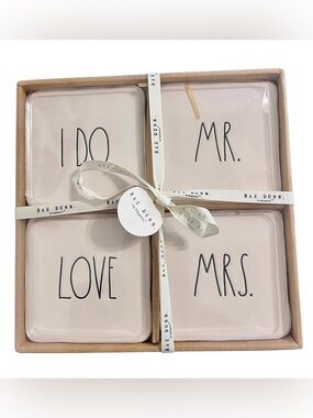 Rae Dunn “I Do Love Mr. Mrs.” Ceramic Coaster Set of 4 – Brand New